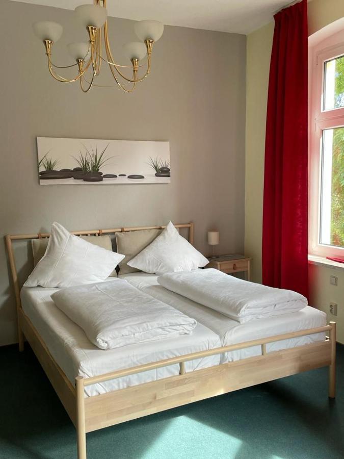 Parkhotel Schnorr ลูเธอร์ชตัดท์ ไอสเลเบน ภายนอก รูปภาพ